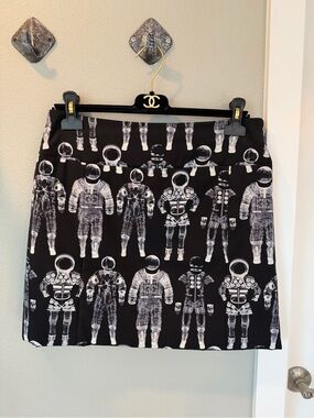CHANEL Astronaut Print Mini Skirt